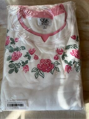 NWT C & K WOMENS “GRANDMACORE” EMBROIDERED ROSES SWEATSHIRT SZ 3X